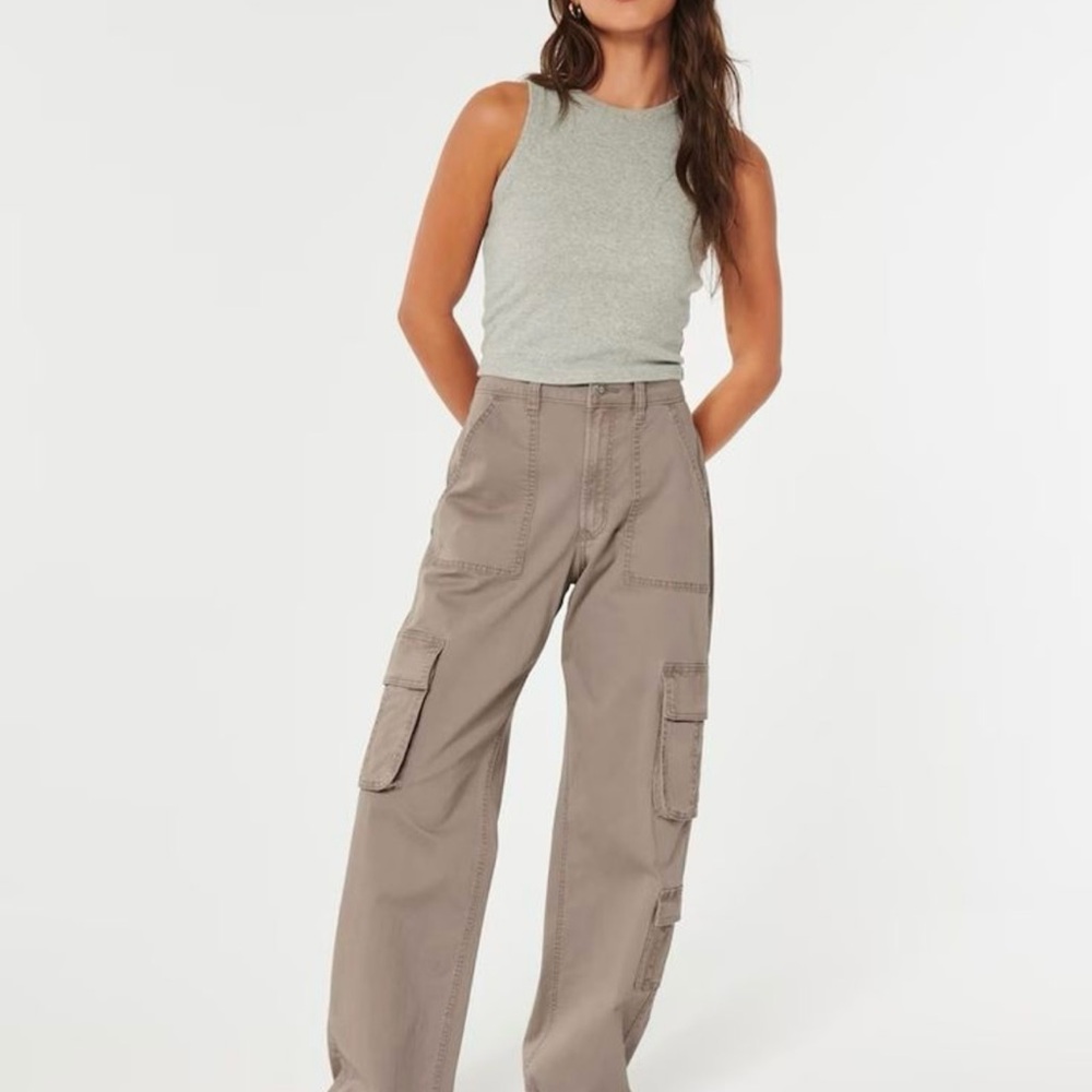 Women’s Hollister Cargo Pants